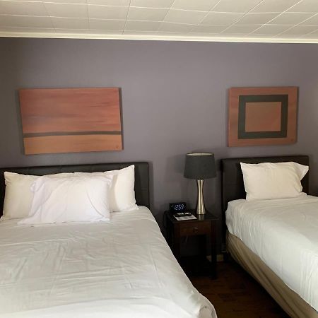 The Triangle Motel Alma 外观 照片
