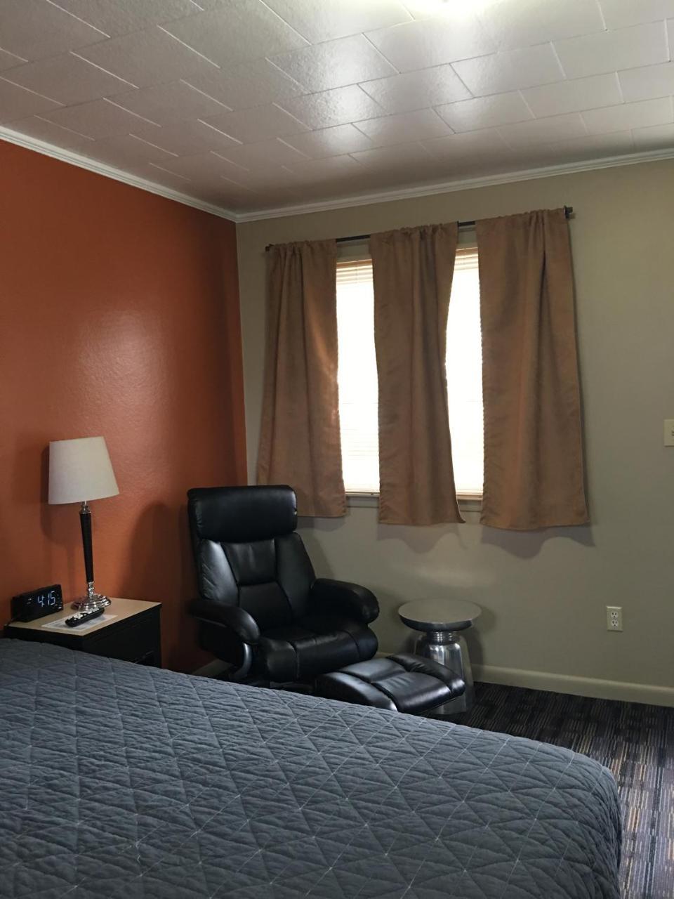 The Triangle Motel Alma 外观 照片
